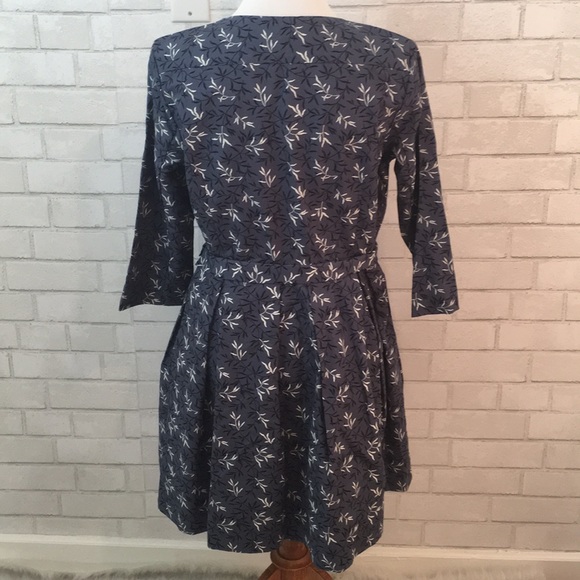 Gap - Picture 4 of 7